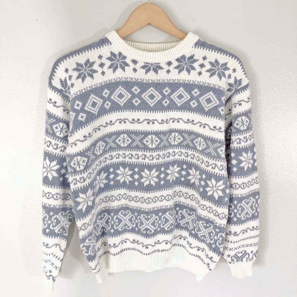 Vintage Persuasian grandma sweater